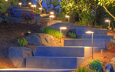 staggered-pathway-lighting